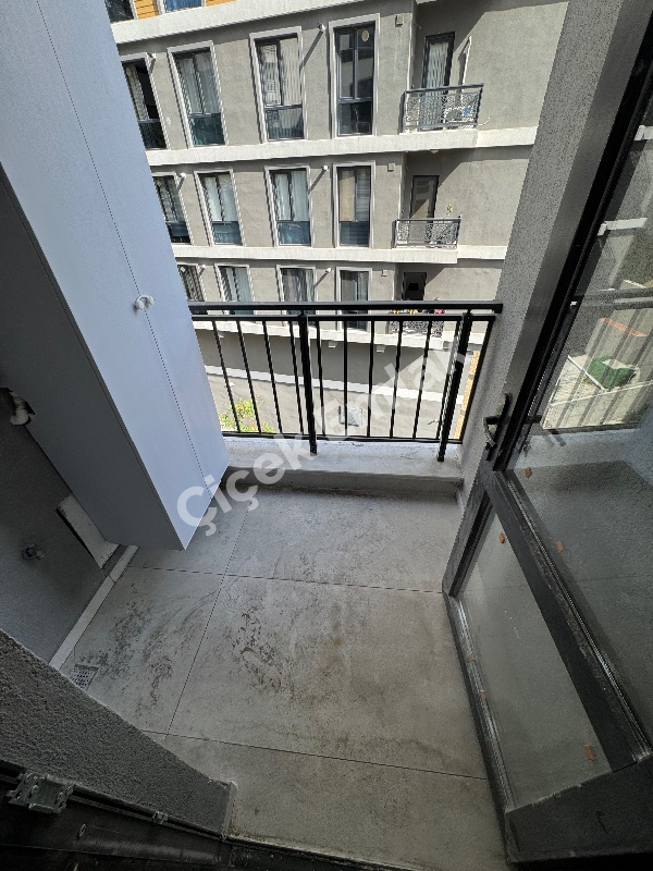 Karadolap'ta Diş Hastanesine Yakın Otoparklı Sıfır Bina'da 6.Kat Satılık Daire