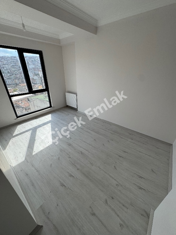 Karadolap'ta Diş Hastanesine Yakın Otoparklı Sıfır Bina'da 6.Kat Satılık Daire