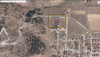 AFYON ÜÇOK EMLAKTAN GAZLIGÖLDE SATILIK 471M² MERKEZİ KONUMDA ARSA