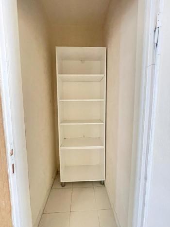 AFYON ÜÇOK EMLAKTAN ERKMENDE KİRALIK TEMİZ BAKIMLI 3+1 GENİŞ FERAH DAİRE