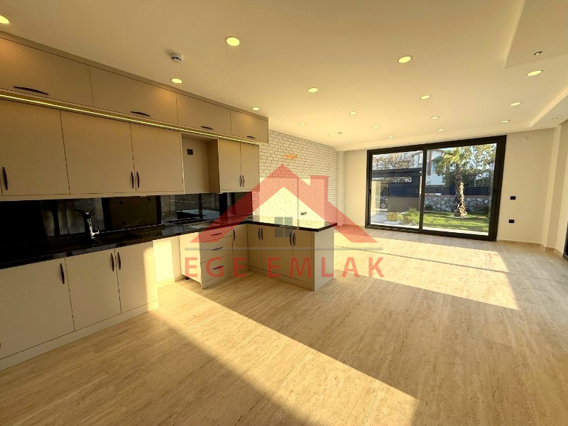 Didim'de 500 M2 Arsa Üzerinde Satılık 4+1 Villa