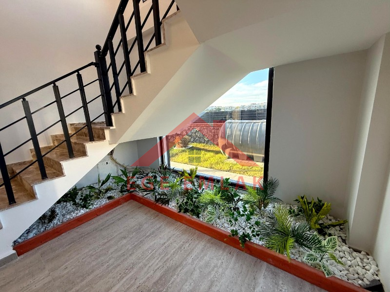 Didim'de 500 M2 Arsa Üzerinde Satılık 4+1 Villa