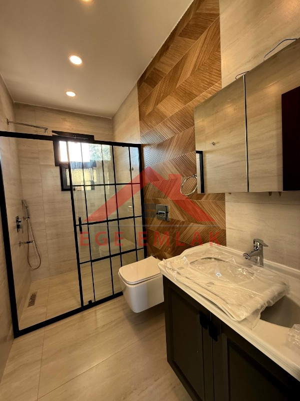 Didim'de 500 M2 Arsa Üzerinde Satılık 4+1 Villa