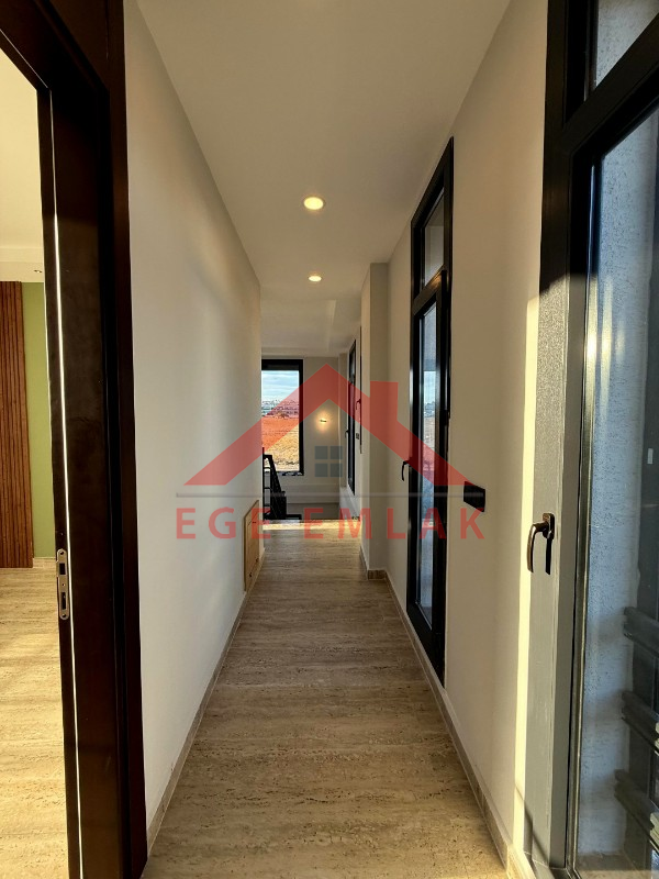 Didim'de 500 M2 Arsa Üzerinde Satılık 4+1 Villa