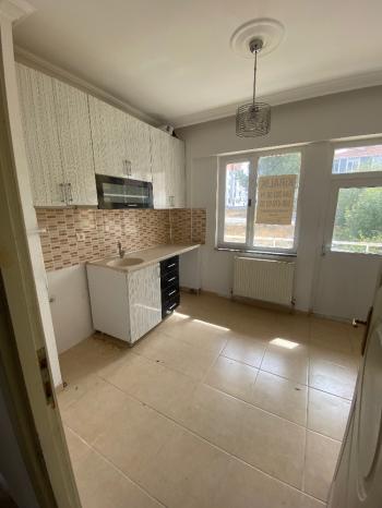 GÜVENAY - ÇORUM GÜLABİBEY MAH. KAPAKLI MEVKİİ KİRALIK DAİRE
