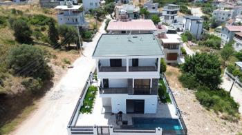  DİDİMDE PANORAMİK DENİZ VE DOĞA MANZARALI,HAVUZLU 3+1 SATILIK LÜKS MÜSTAKİL VİLLA 