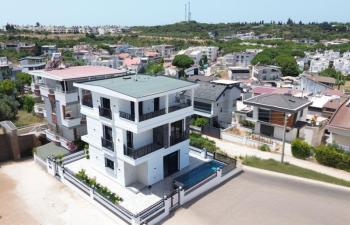  DİDİMDE PANORAMİK DENİZ VE DOĞA MANZARALI,HAVUZLU 3+1 SATILIK LÜKS MÜSTAKİL VİLLA 