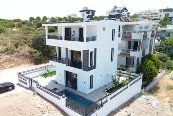  DİDİMDE PANORAMİK DENİZ VE DOĞA MANZARALI,HAVUZLU 3+1 SATILIK LÜKS MÜSTAKİL VİLLA 