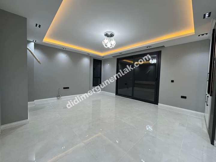  DİDİMDE PANORAMİK DENİZ VE DOĞA MANZARALI,HAVUZLU 3+1 SATILIK LÜKS MÜSTAKİL VİLLA 