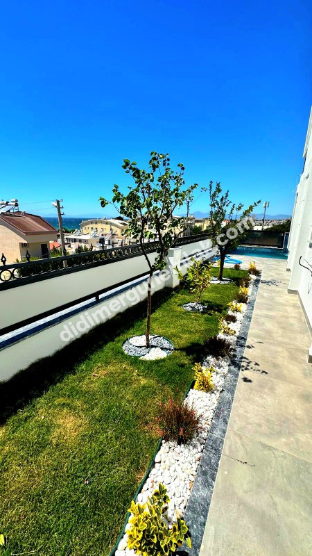 DİDİMDE PANORAMİK DENİZ VE DOĞA MANZARALI,HAVUZLU 3+1 SATILIK LÜKS MÜSTAKİL VİLLA 