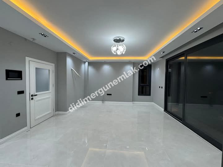  DİDİMDE PANORAMİK DENİZ VE DOĞA MANZARALI,HAVUZLU 3+1 SATILIK LÜKS MÜSTAKİL VİLLA 