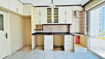 Elmas’tan Menderes’te Doğalgazlı Ara Kat Geniş 3+1