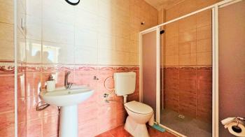 Elmas’tan Menderes’te Doğalgazlı Ara Kat Geniş 3+1