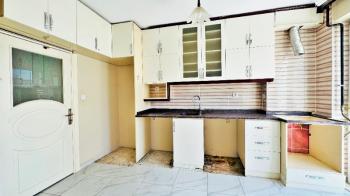 Elmas’tan Menderes’te Doğalgazlı Ara Kat Geniş 3+1