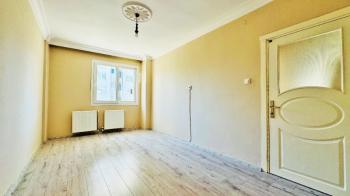 Elmas’tan Menderes’te Doğalgazlı Ara Kat Geniş 3+1