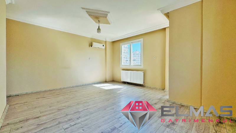 Elmas’tan Menderes’te Doğalgazlı Ara Kat Geniş  3+1