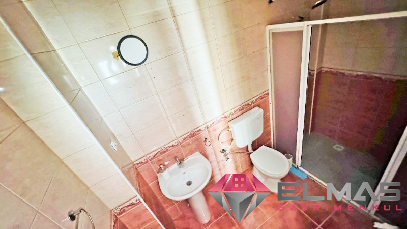 Elmas’tan Menderes’te Doğalgazlı Ara Kat Geniş  3+1