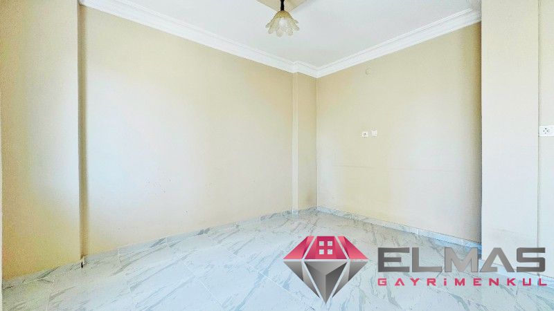 Elmas’tan Menderes’te Doğalgazlı Ara Kat Geniş  3+1