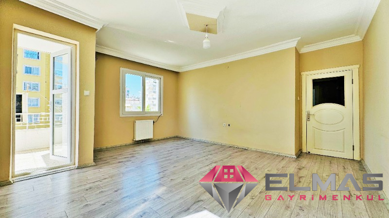 Elmas’tan Menderes’te Doğalgazlı Ara Kat Geniş  3+1