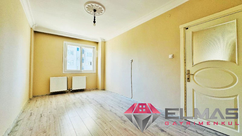 Elmas’tan Menderes’te Doğalgazlı Ara Kat Geniş  3+1