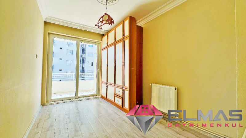 Elmas’tan Menderes’te Doğalgazlı Ara Kat Geniş  3+1