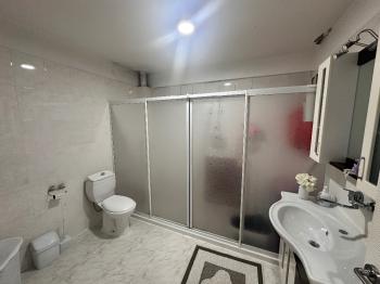 GÜVENAY - ÇORUM ALBAYRAK CADDESİ  ÜZERİ SATILIK 3+1 DAİRE 