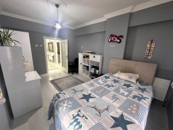 GÜVENAY - ÇORUM ALBAYRAK CADDESİ  ÜZERİ SATILIK 3+1 DAİRE 