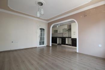 ASLAN'DAN POZCU POSTANE ARKASI KİRALIK GENİŞ 2+1