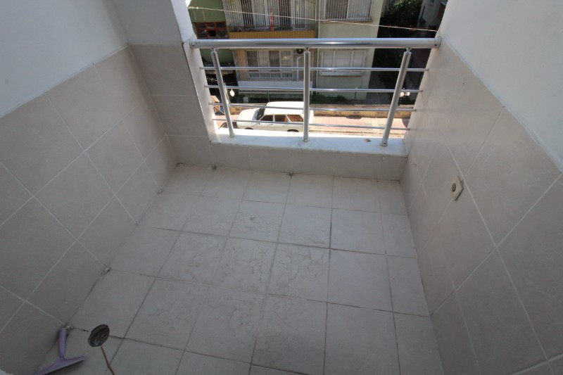 ASLAN'DAN POZCU POSTANE ARKASI KİRALIK GENİŞ 2+1