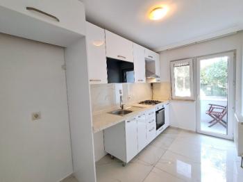 MALTEPE YALI MAH.DE MARMARAYIN YANIBAŞINDA YENİ BİNADA 2+1 KİRALIK DAİRE