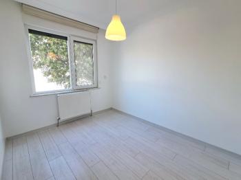 MALTEPE YALI MAH.DE MARMARAYIN YANIBAŞINDA YENİ BİNADA 2+1 KİRALIK DAİRE