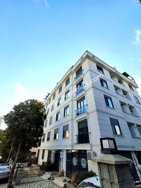 MALTEPE YALI MAH.DE MARMARAYIN YANIBAŞINDA YENİ BİNADA 2+1 KİRALIK DAİRE