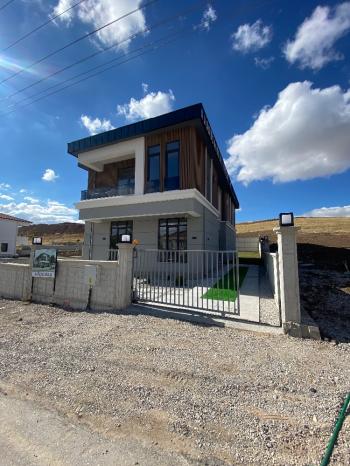 GÜVENAY - ÇORUM BUHARA SİLMKENT TOKİ YOLU ÜZERİ SATILIK VİLLA