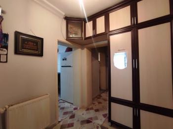 GÜVENAY - ÇORUM GÜLABİBEY MAH.BAĞCILAR SATILIK BAKIMLI 2+1 DAİRE