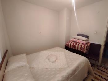 GÜVENAY - ÇORUM GÜLABİBEY MAH.BAĞCILAR SATILIK BAKIMLI 2+1 DAİRE