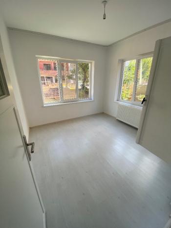 GÜVENAY - ÇORUM ULUKAVAK MAHALLESİ ADLİYE ARKASINDA 3+1 KİRALIK DAİRE 