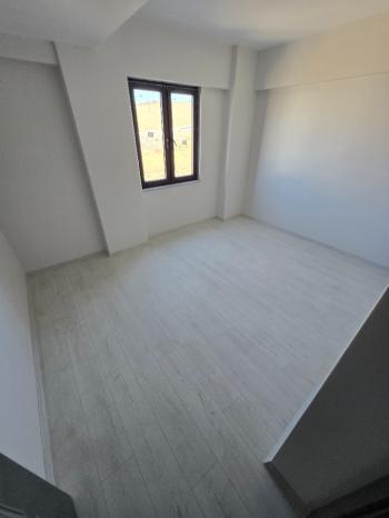 GÜVENAY - ÇORUM KALE MAH. LOZAN EVLER ARKASI SIFIR 2+1 SATILIK DAİRE