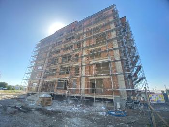 GÜVENAY - ÇORUM ÇÖPLÜ KEREBİ GAZİ ORTAOKULU YANI SIFIR 3+1 DAİRELER