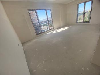 GÜVENAY - ÇORUM ÇÖPLÜ KEREBİ GAZİ ORTAOKULU YANI SIFIR 3+1 DAİRELER
