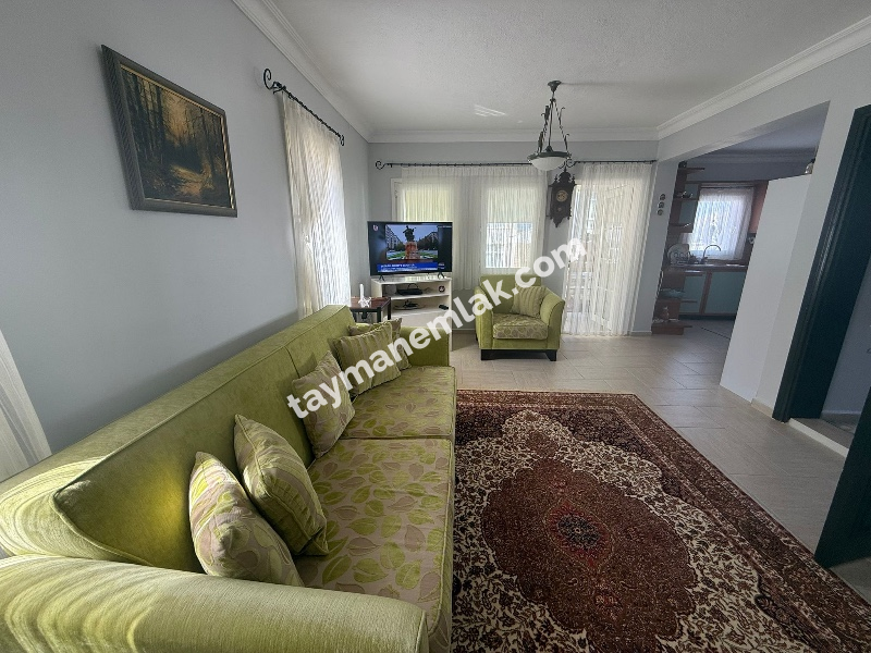 Tayman'dan Turgutreis'te Adalar ve Deniz Manzaralı Bahçeli Villa