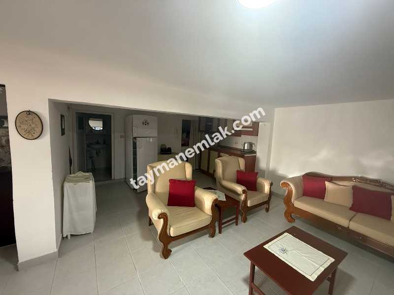 Tayman'dan Turgutreis'te Adalar ve Deniz Manzaralı Bahçeli Villa