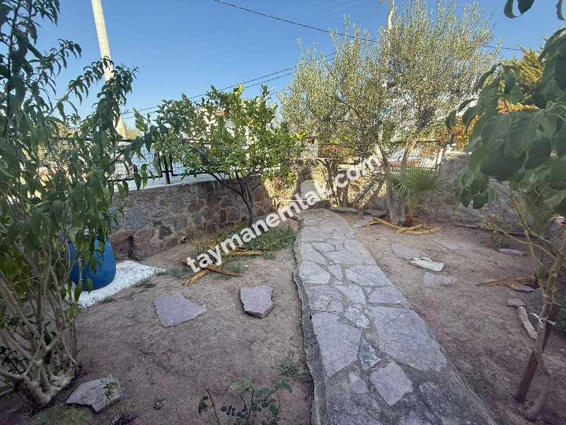 Tayman'dan Turgutreis'te Adalar ve Deniz Manzaralı Bahçeli Villa
