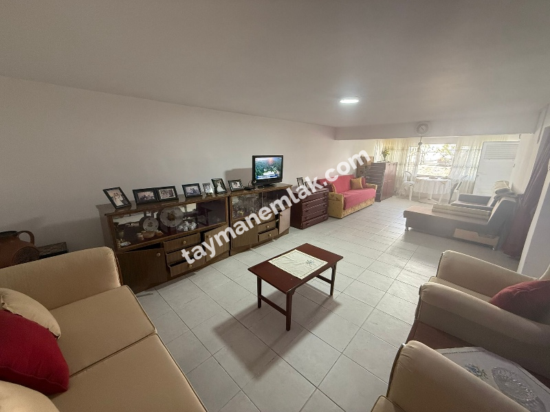 Tayman'dan Turgutreis'te Adalar ve Deniz Manzaralı Bahçeli Villa