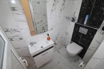 ASLAN'DAN MENDERES'TE FULL YAPILI MERKEZİ KONUMLU SATILIK 3+1