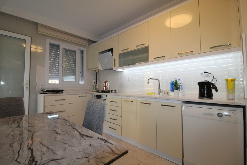 ASLAN'DAN MENDERES'TE FULL YAPILI MERKEZİ KONUMLU SATILIK 3+1