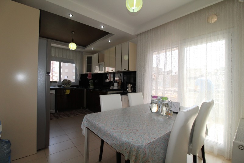 ASLAN'DAN MENDERS MAH.'DE SİTE İÇİ HAVUZLU GENİŞ 4+1