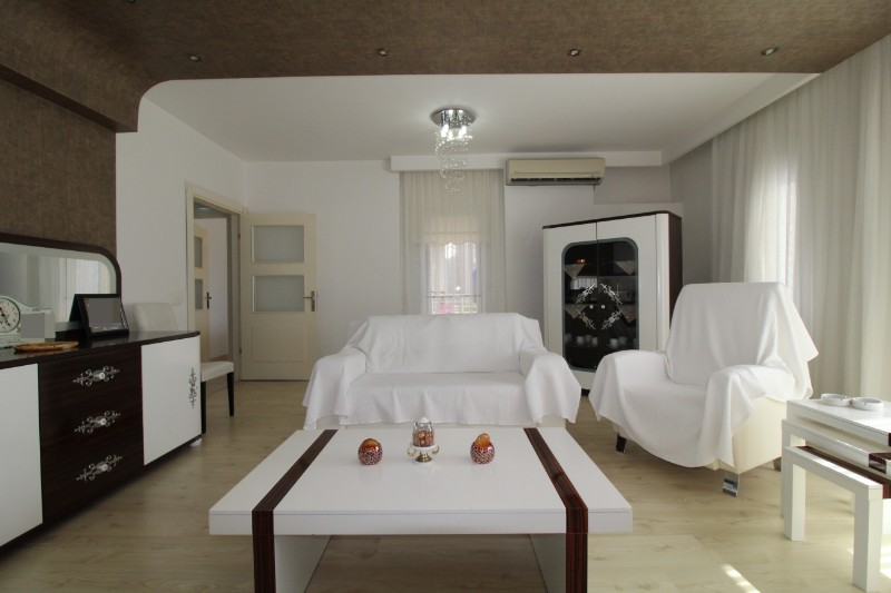 ASLAN'DAN MENDERS MAH.'DE SİTE İÇİ HAVUZLU GENİŞ 4+1