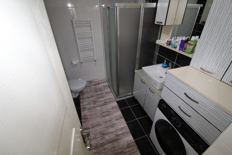 ASLAN'DAN MENDERS MAH.'DE SİTE İÇİ HAVUZLU GENİŞ 4+1