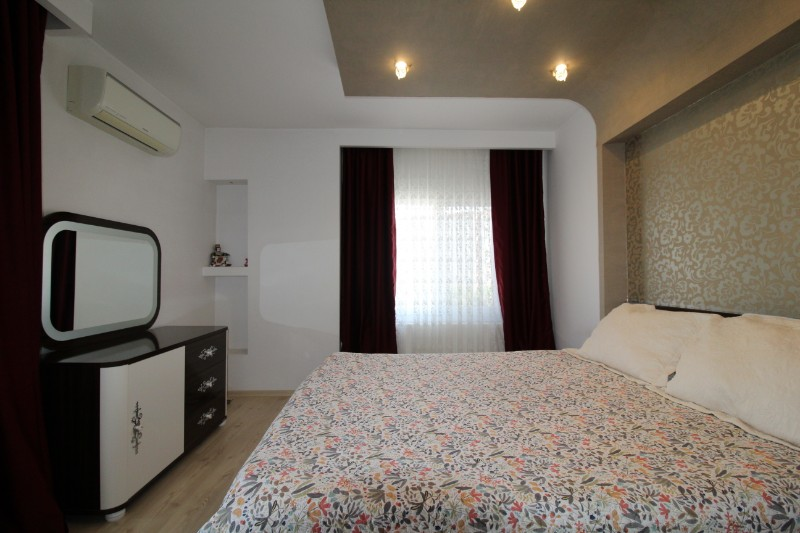 ASLAN'DAN MENDERS MAH.'DE SİTE İÇİ HAVUZLU GENİŞ 4+1