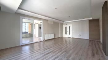 Elmas'tan Havuzlu, Doğalgazlı, İskanlı, Cepheleri Açık, Kaçmaz